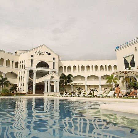 Boracay Grand Vista Resort & Spa Yapak Exterior photo